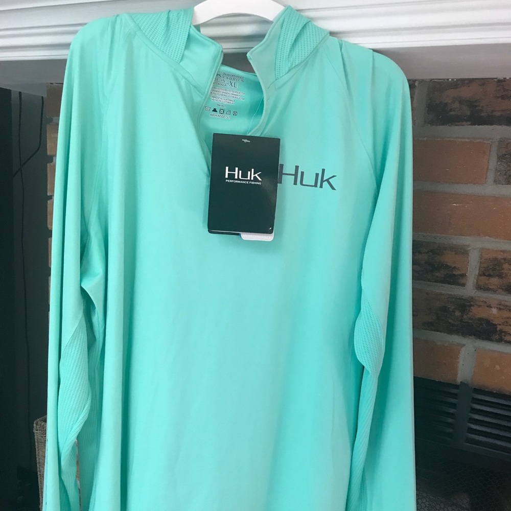 Huk women’s Icon hoodie